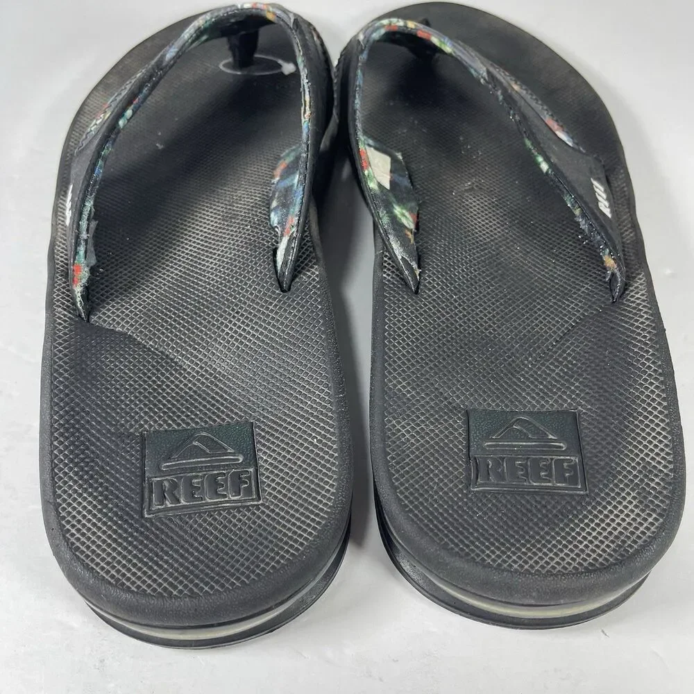 Reef Fanning Men’s Sandals Sz 12 EU 45 Black Floral Bottle Opener